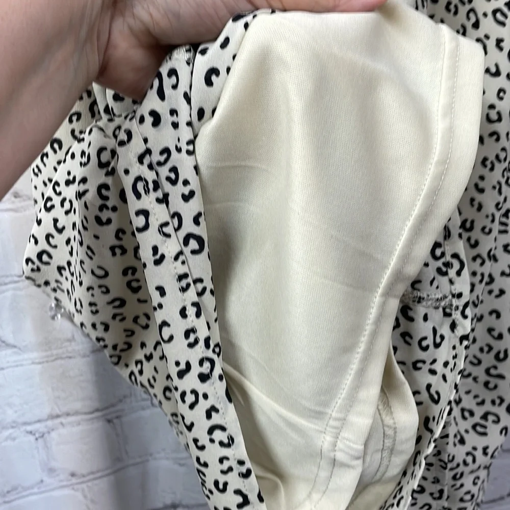 She + Sky NWT animal print straps with tie front size large short romper - Picture 8 of 9